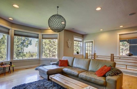 Home on Awbrey Butte in Bend Oregon listed and sold by John and Sandy Kohlmoos