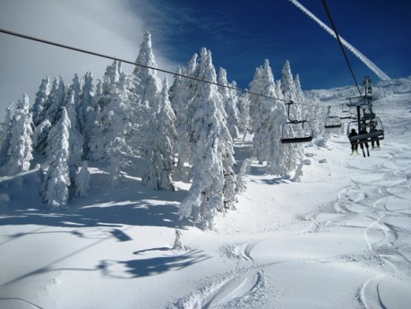 skiing mt bachelor in Central Oregon