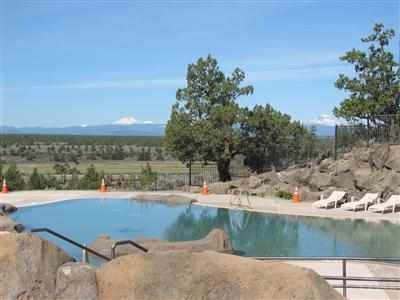 nice pool at golf course association, central oregon