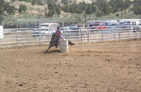 barrel-racing-at- Sisters Oregon rodeo