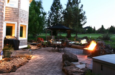 paver patio on golf course home in redmond or