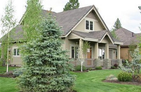Post image for Classic Bend Oregon cottage in Broken Top!