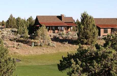Post image for Brasada Ranch Cabin . . . golf frontage, Cascade views!