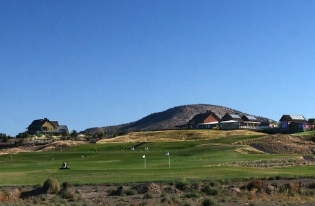 Clubhouse and pro shop at Brasada Ranch
