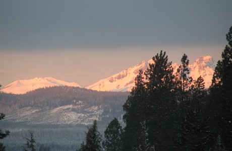 Alpenglow on Broken Top