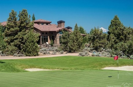 Frontage on the Nicklaus course at Pronghorn